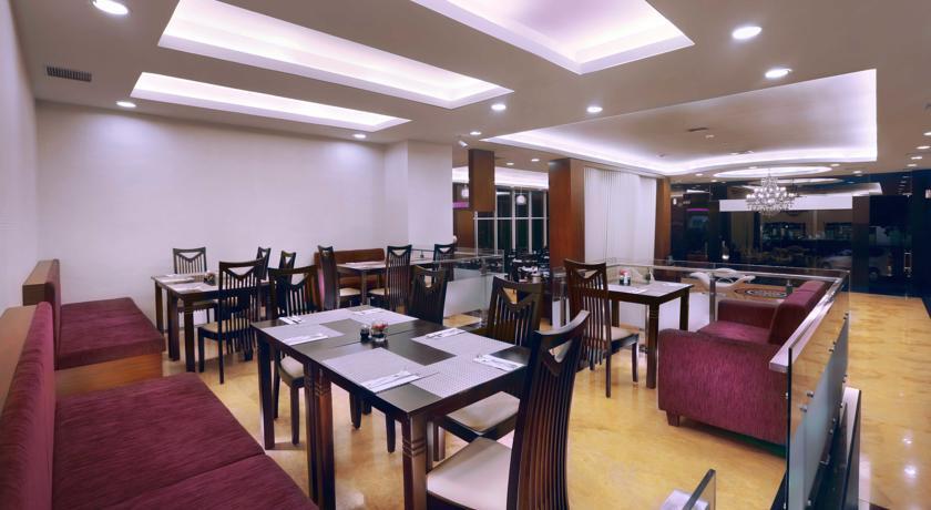 泗水达尔莫探索酒店 外观 照片